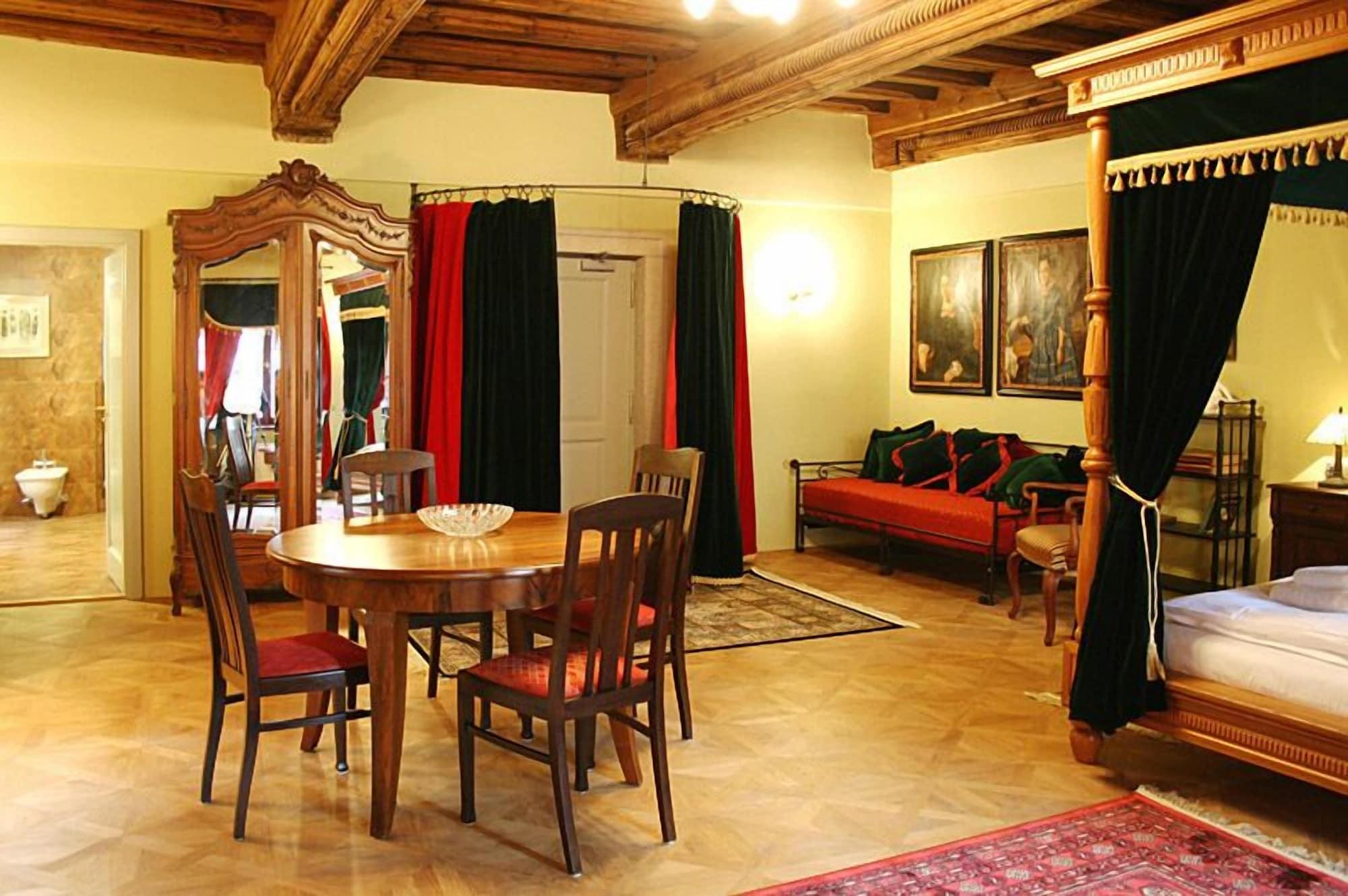 فندق هوتل كرسينوف دوم Český Krumlov المظهر الخارجي الصورة
